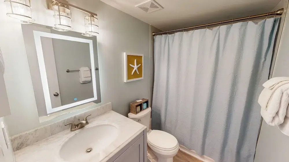 Top Floor Beachside Condo in Gulf Shores Sleeps 6