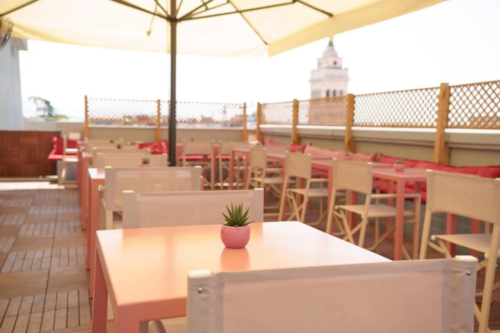 Moderno Hotel Roma