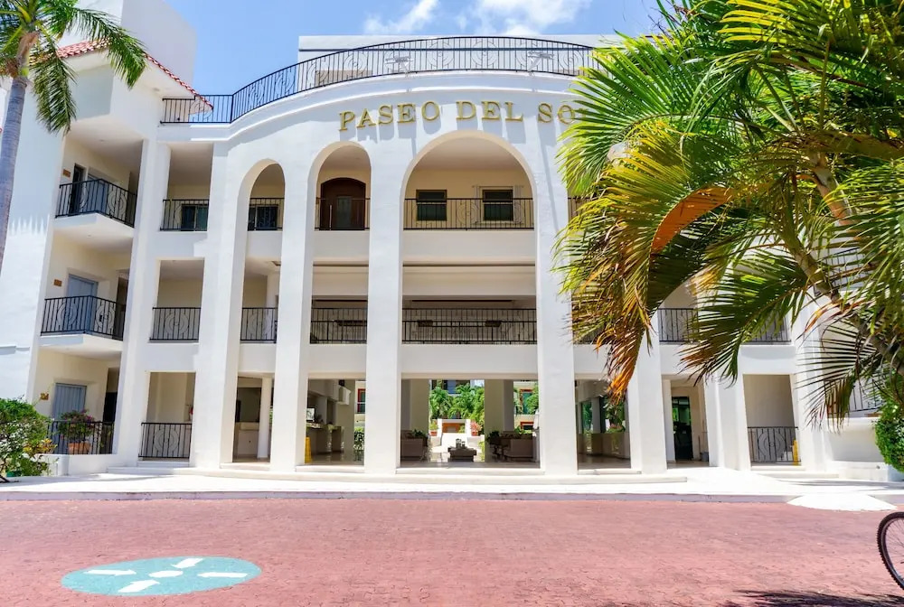 Paseo Del Sol Reef 305 3 Bedroom Condo by RedAwning
