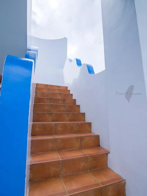 Blue and White Style Holiday B&B