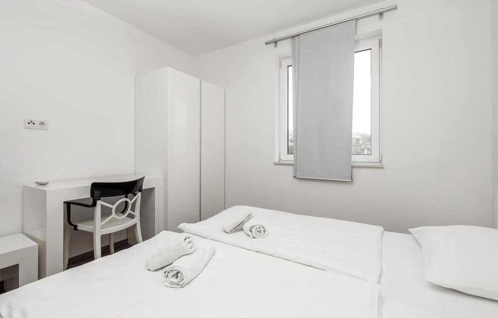 Beautiful Apartment in Kampor With Wifi, 3 Bedrooms and Swimming Pool
