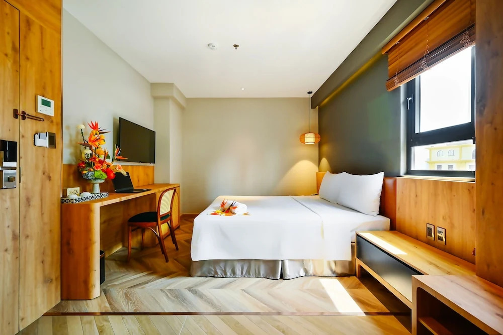 La Opera Saigon Hotel