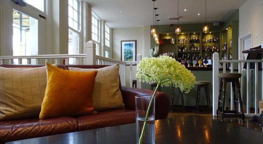 The White Horse Hotel