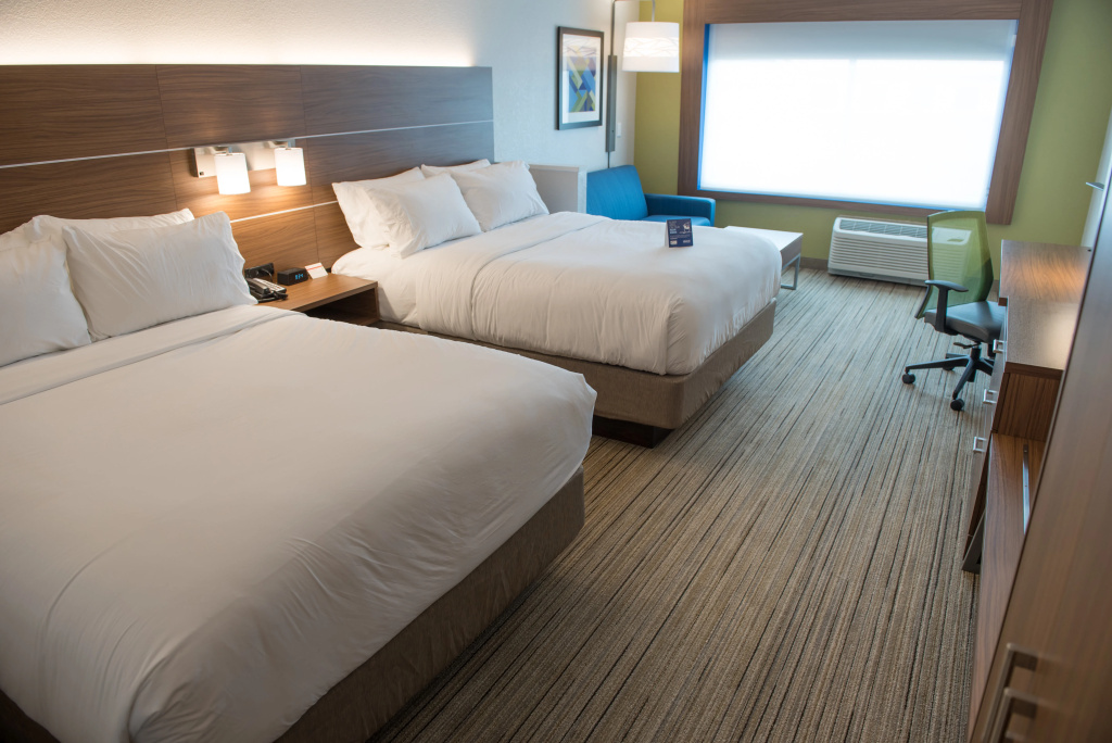 Holiday Inn Express & Suites - Warsaw - E Center by IHG