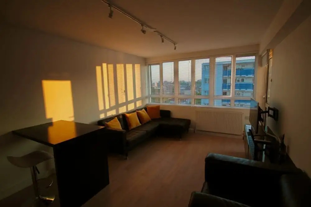 Modern 1 Bed Apt W/balcony in Angel, 9mins to Tube