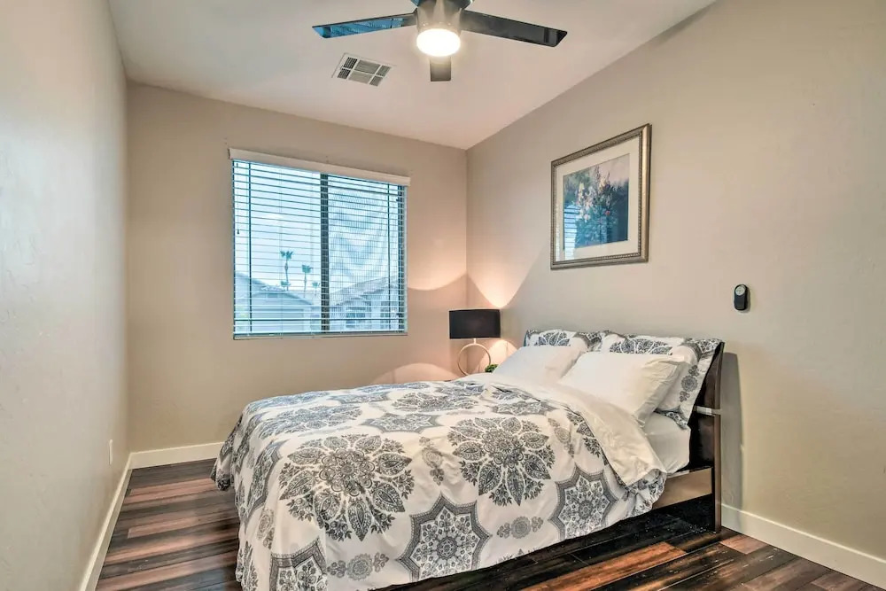 Phoenix Home: Heated Pool, Patio & Mountain Views