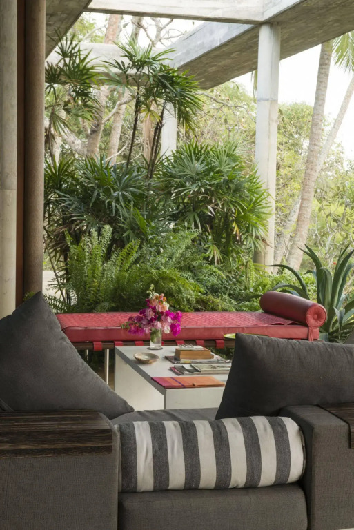 Walatta House 3BR Beachfront Villa, Private Pool, Chef