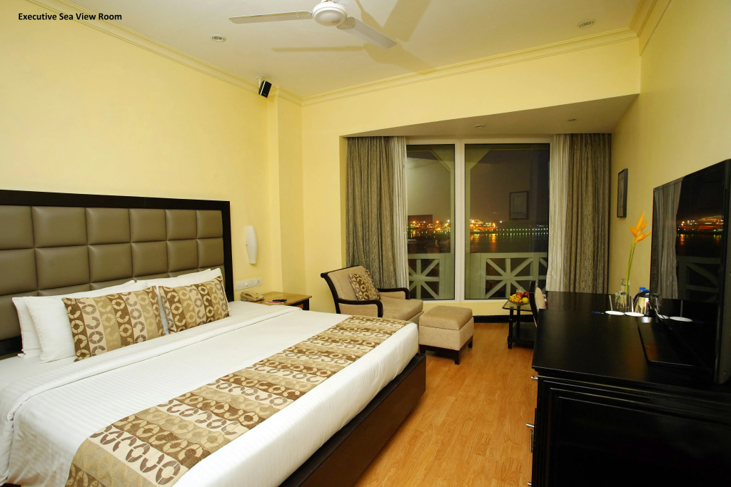 Vivanta Ernakulam, Marine Drive