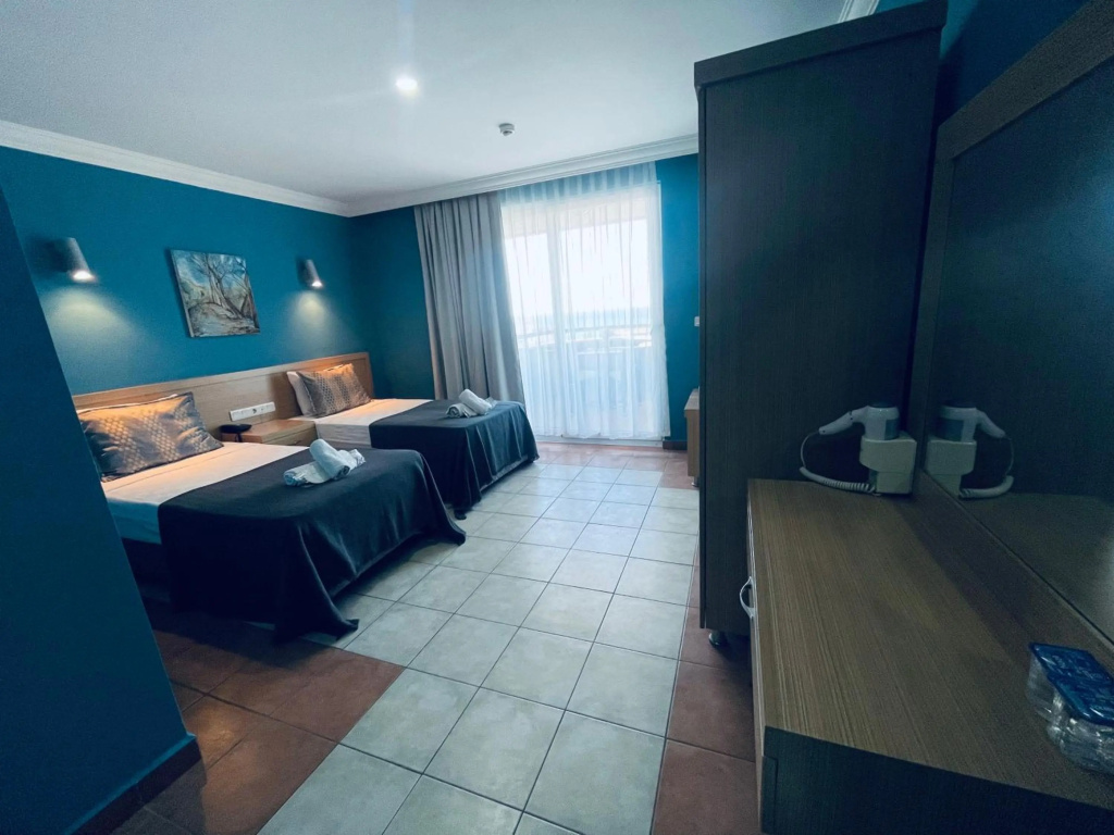 Grand Alisa Hotel