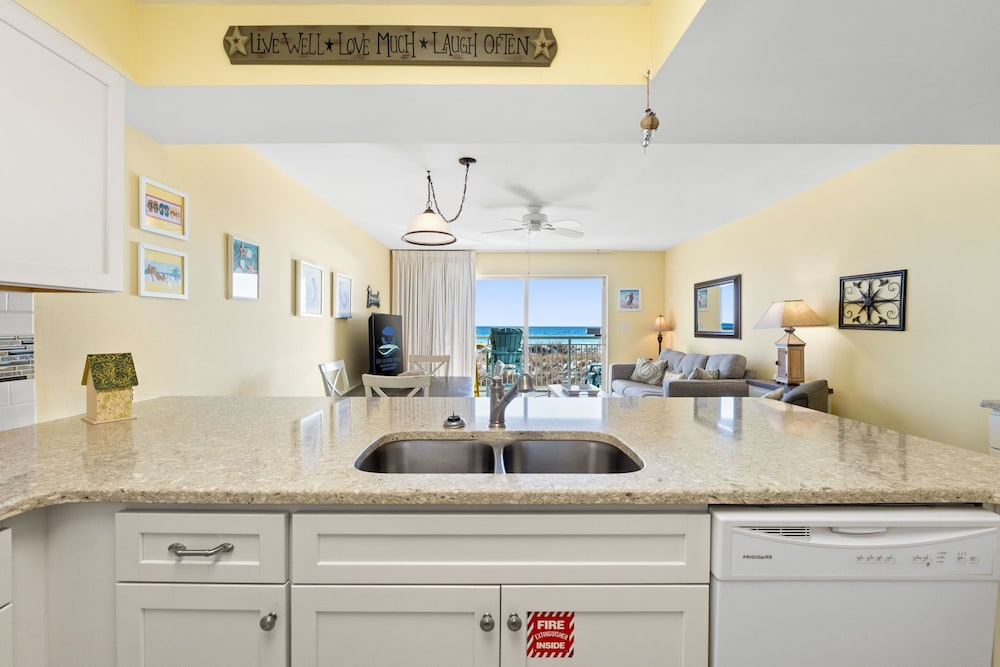 Pelican Isle 112 - Robin`s Nest