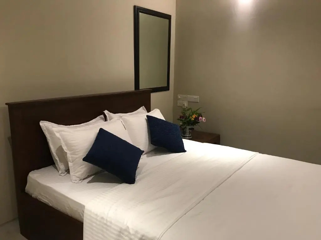 Ceylon Kingsmen Garden - Katunayake Airport Transit Hotels