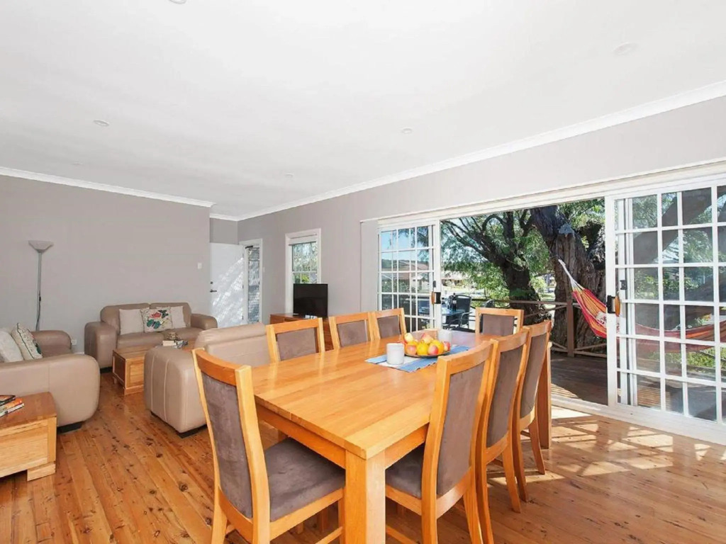 The Croft Cosy Beach House with Aircon and only 270m to the Beach