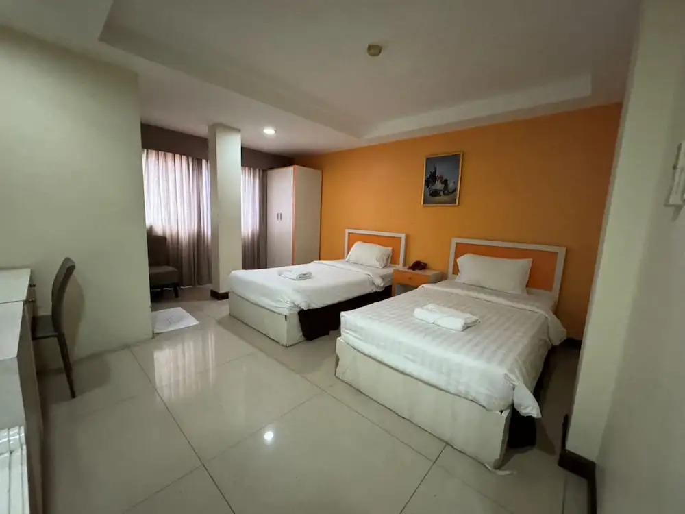 Orchid Inn SKV3