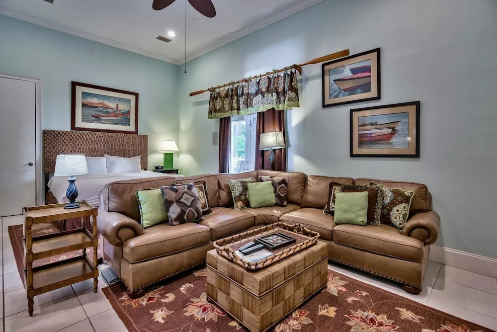 Villa Playa 5 Bedroom Holiday Home by Five Star Properties