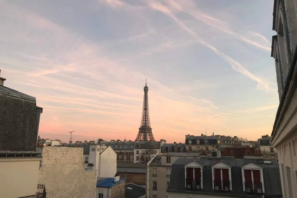 Chic Flat for 2 With Eiffel Tower Views