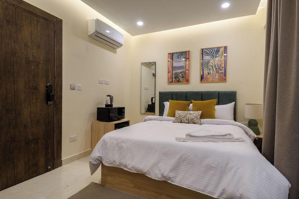 Hazel Spaces in Heliopolis