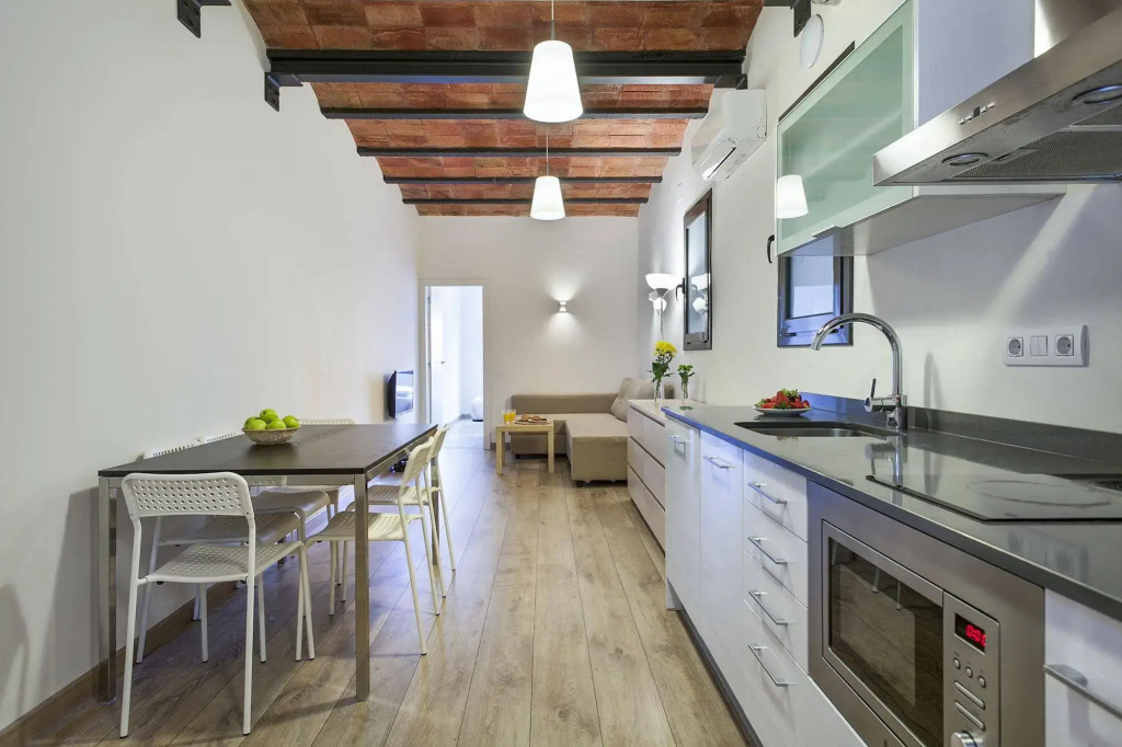 Fira Apartments by gaiarooms
