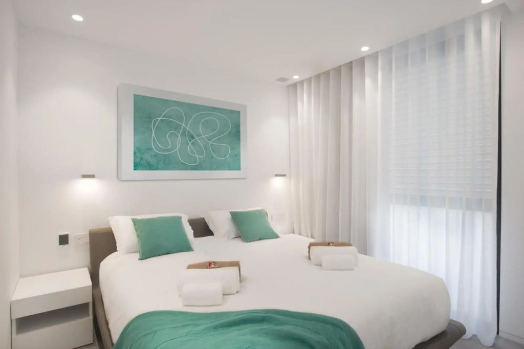 Infinity 1-7 LUXE SEA VIEW 2B