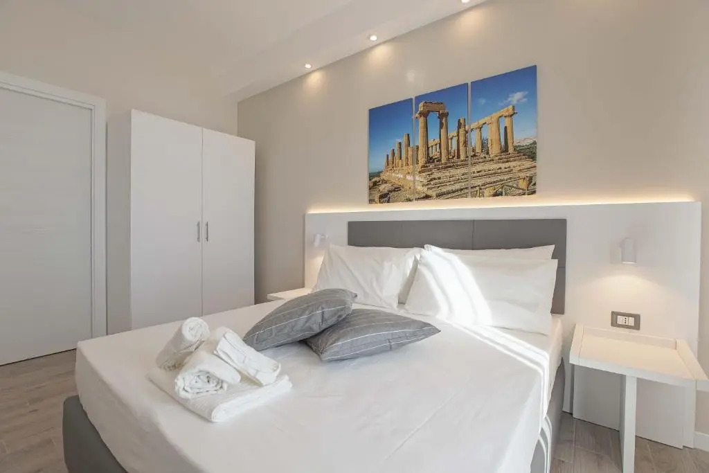 Esseneto Rooms
