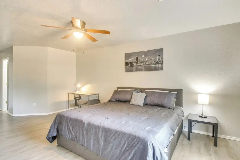 Ideally Located Lawton Retreat: 4 Mi to Fort Sill