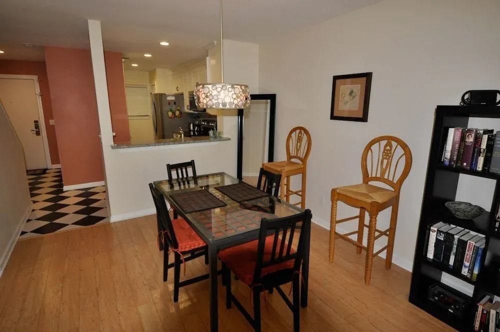 53 Springwood Villas