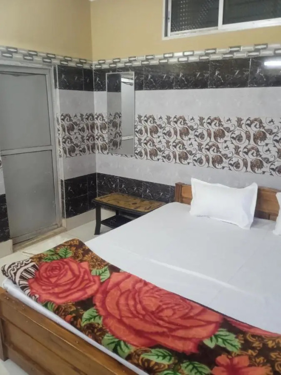 Jharna Inn