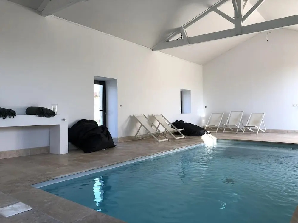 Château Bernon Gite 15 Personnes - piscine et SPA