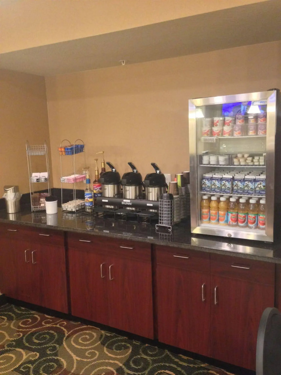 Cobblestone Inn & Suites - Big Lake