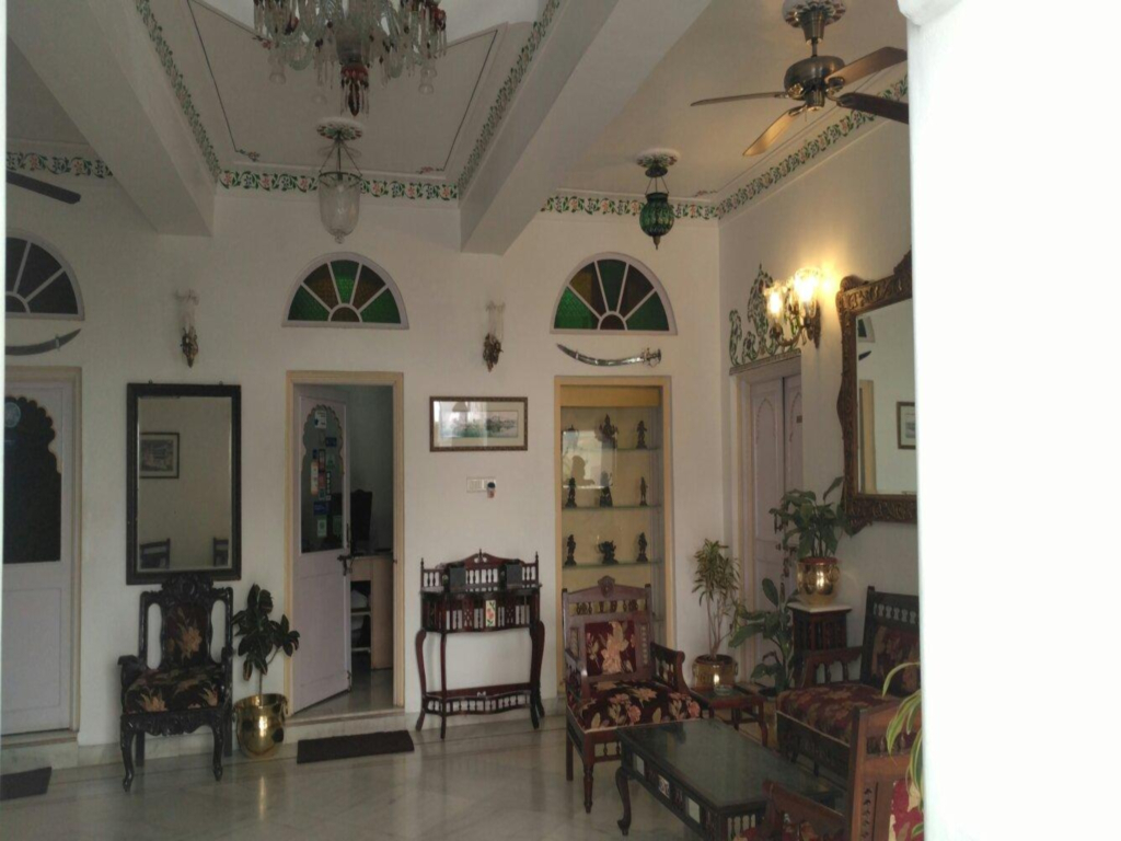 Jagat Niwas Palace