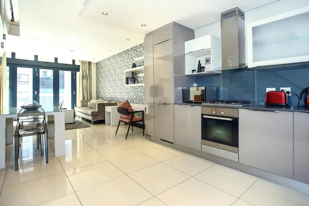 Melrose Arch Luxury Apartment