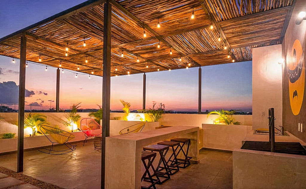 Condo Arena - Rooftop with Ocean Views - At Arenis Condos