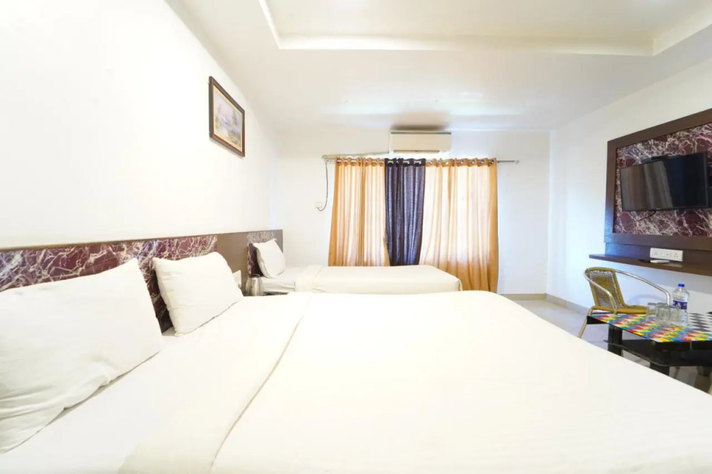 Hotel Berry Stays