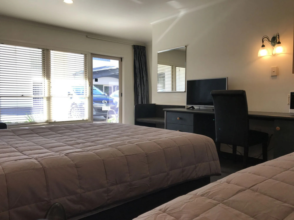 Pacific Harbour Motor Inn