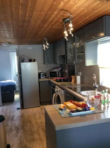Houseboat Heyvon