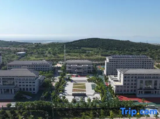 Penglai Culture and Tourism Jincheng Grand Hotel