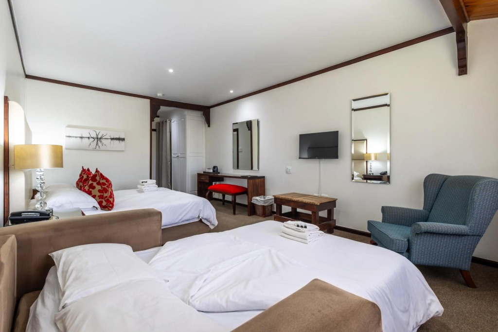 Knysna Log-Inn Hotel