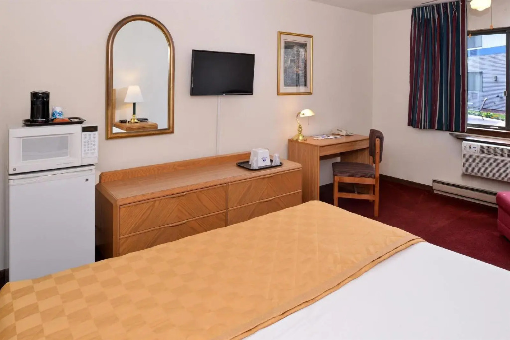 Americas Best Value Inn La Crosse