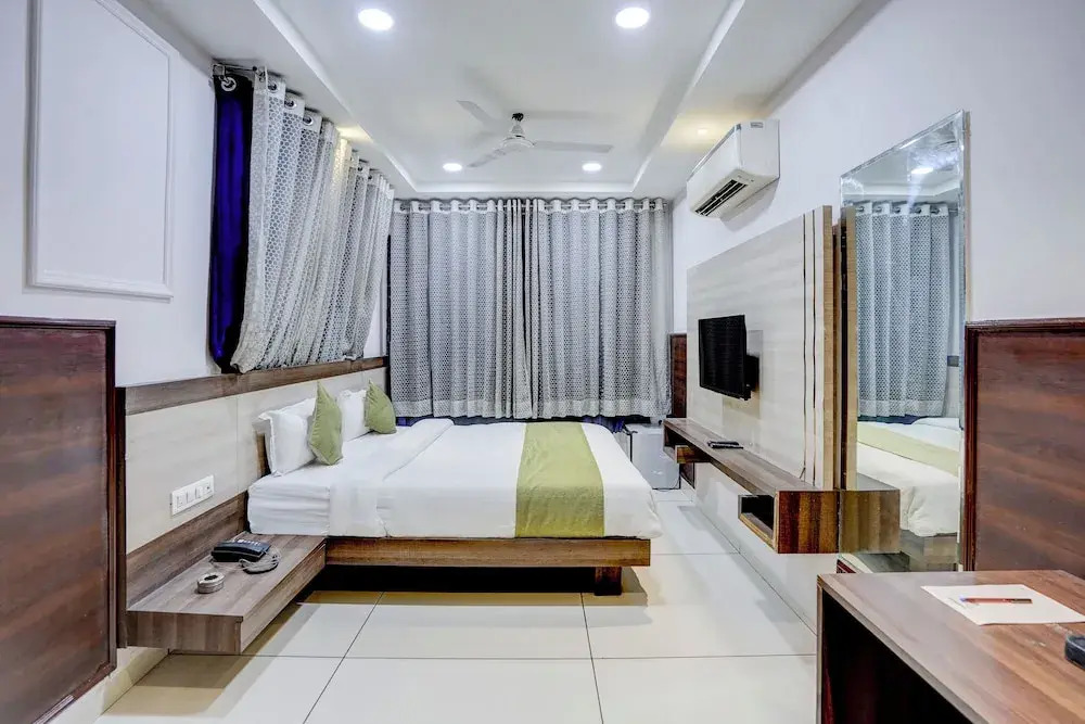 The Byke Express - Pishori Inn Pan India Pure Veg Hotel Chain