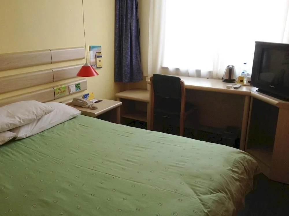 Home Inn Changchun Anda Street
