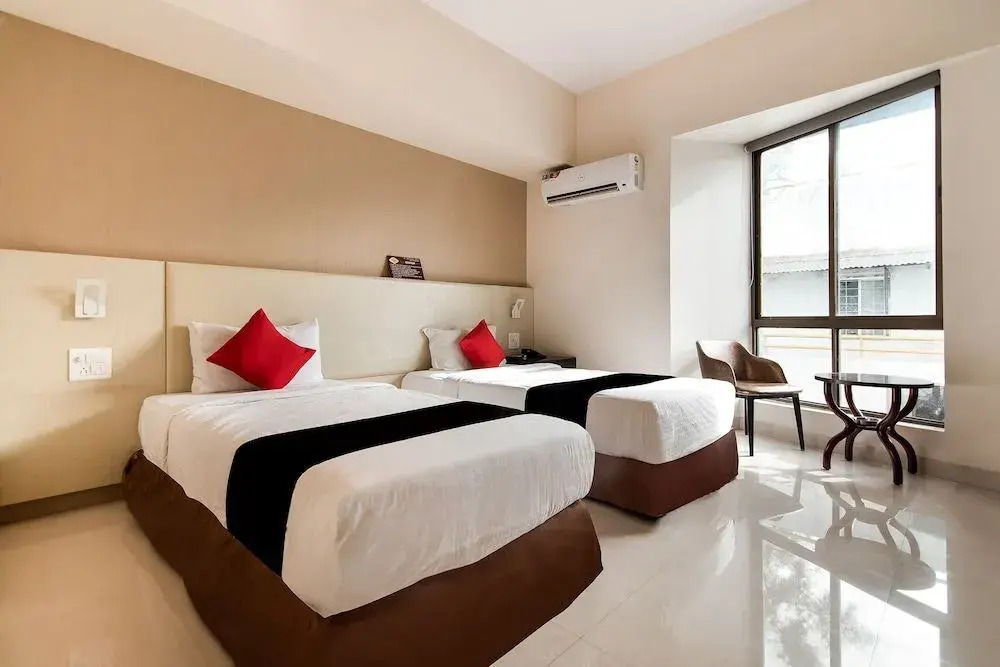 Hotel Patiala House by OYO Rooms