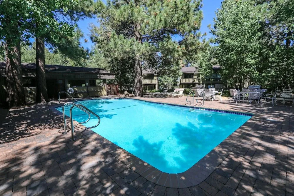 Chateau de Montagne #4 4 Bedrooms 3 Bathrooms Condo