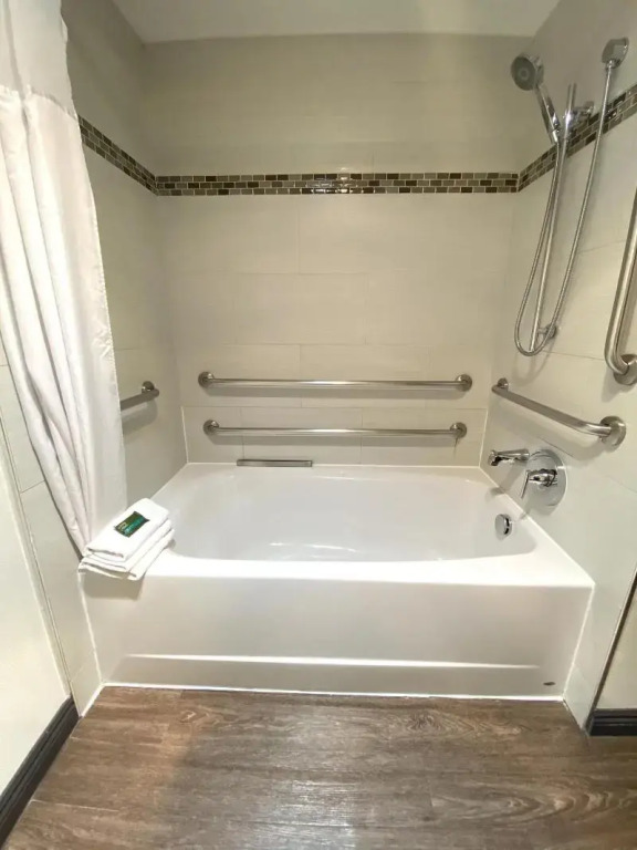 Redac Gateway Hotel Torrance