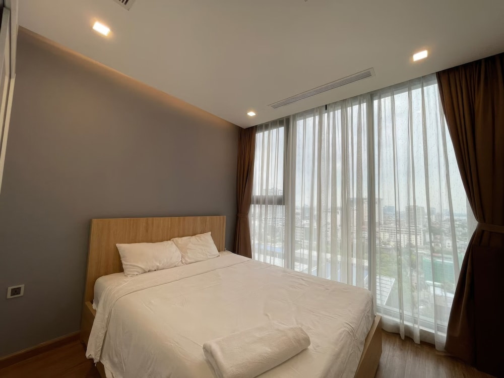 Vinhomes Metropolish Apartment Center Hanoi