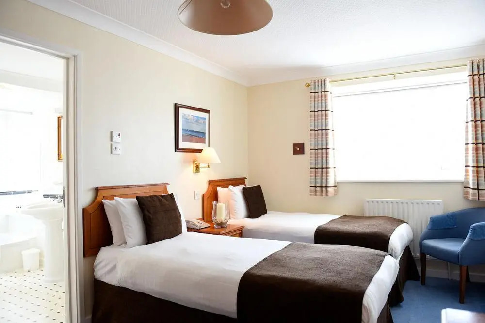 Riviera Hotel & Holiday Apartments