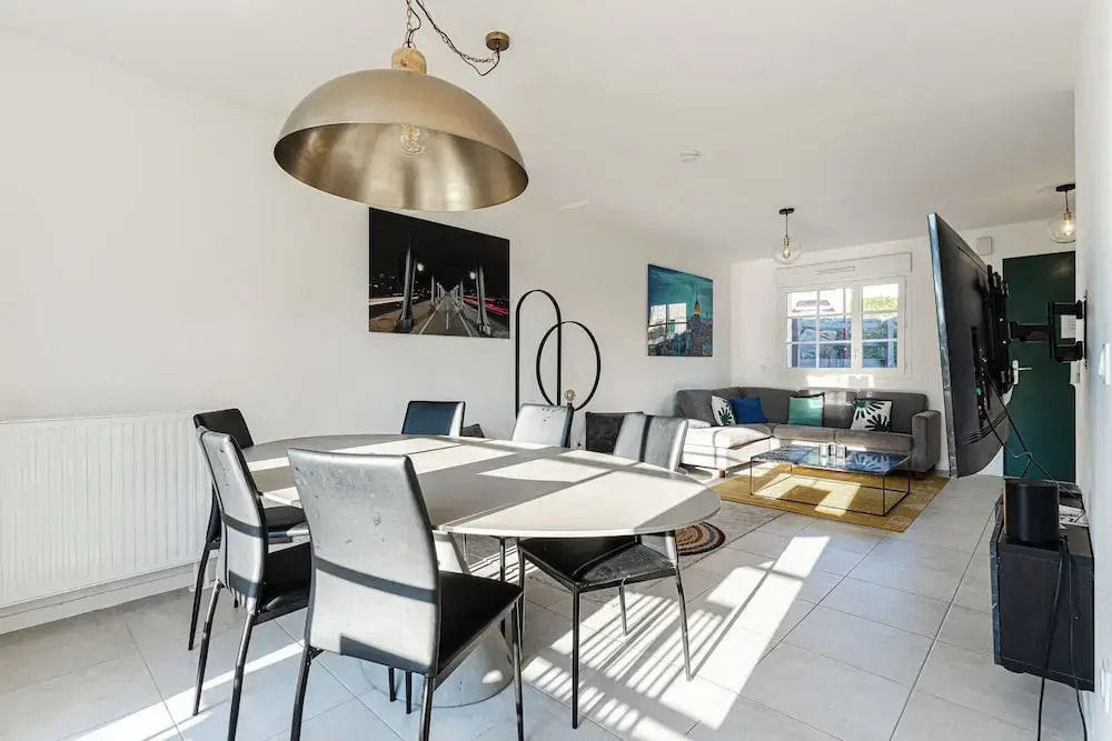 Bright Family Home Near Deauville