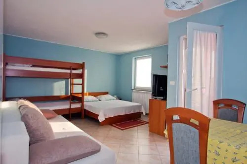 Tourist Farm Robivera