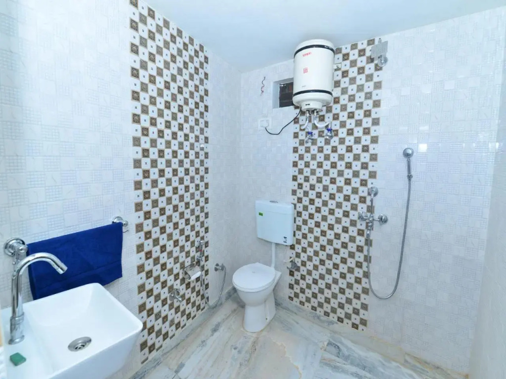 L G Guest House