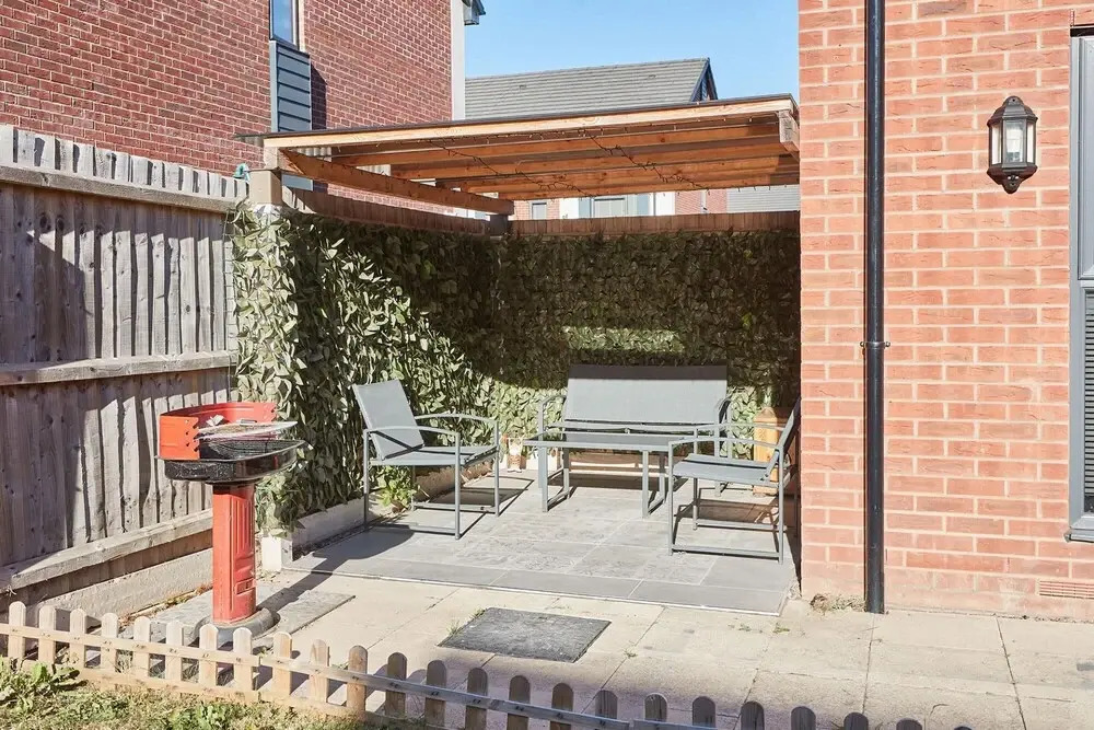Host Stay Greenfinch Road