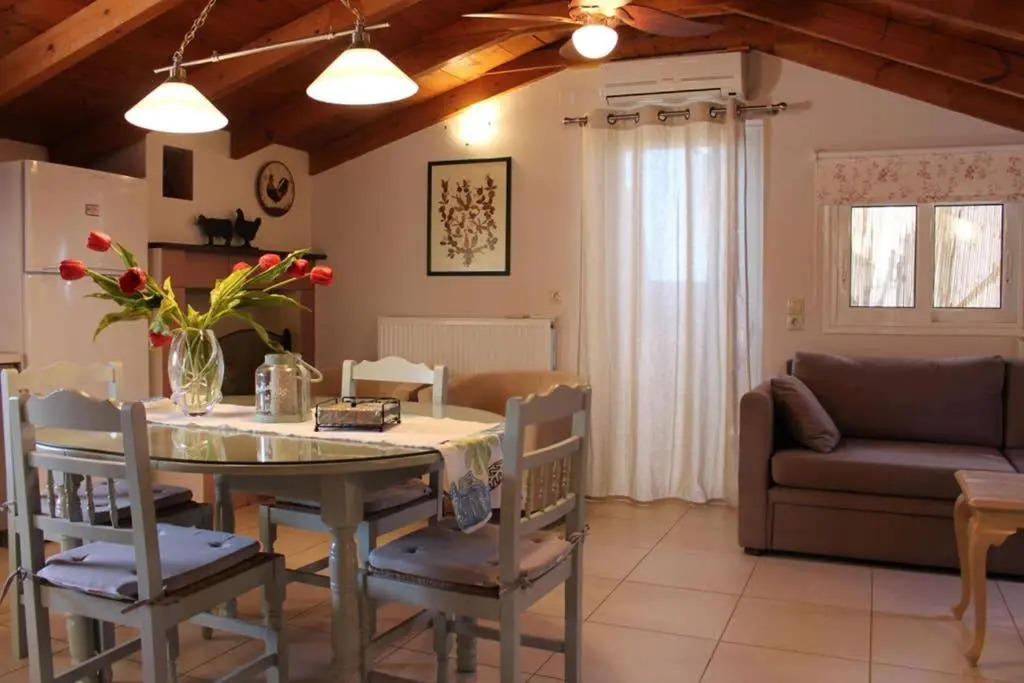 New independent loft, 360⁰ view, 5' beach/center