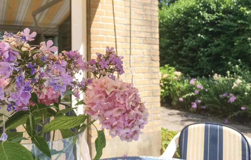 Gorgeous Home In Arnemuiden With Wifi